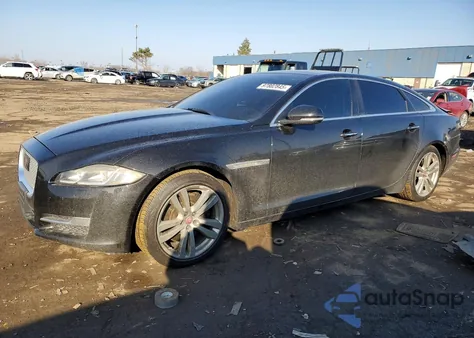 2017 Jaguar Xjl Portfolio z USA, uszkodzony, nr VIN SAJWJ2GD8H8W09721